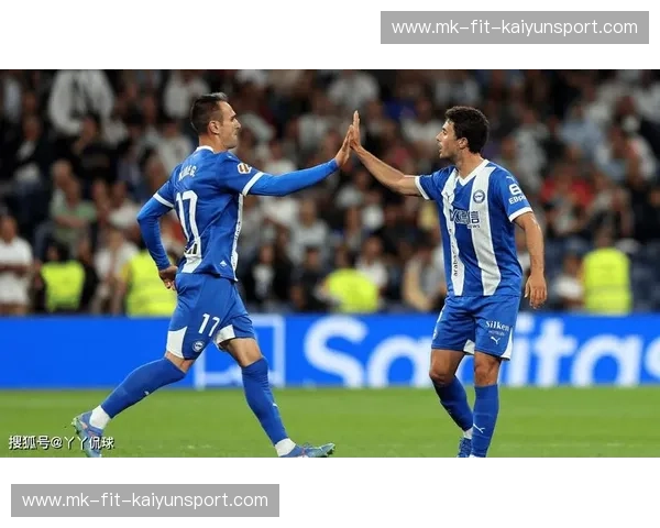 西甲风云：拉科鲁尼亚与瓦伦西亚的恩怨情仇，绿茵场上的经典对决